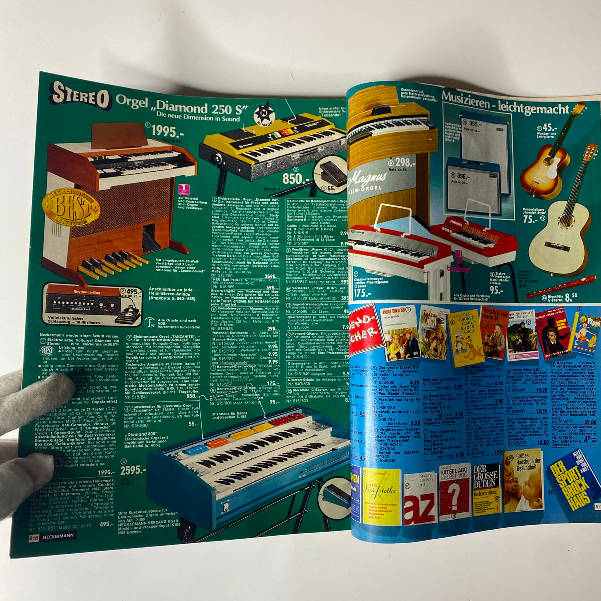 1972 Neckermann Sommer Catalog highlighting musical instruments including keyboards and guitars, displaying prices and nostalgic designs from the 1970s.