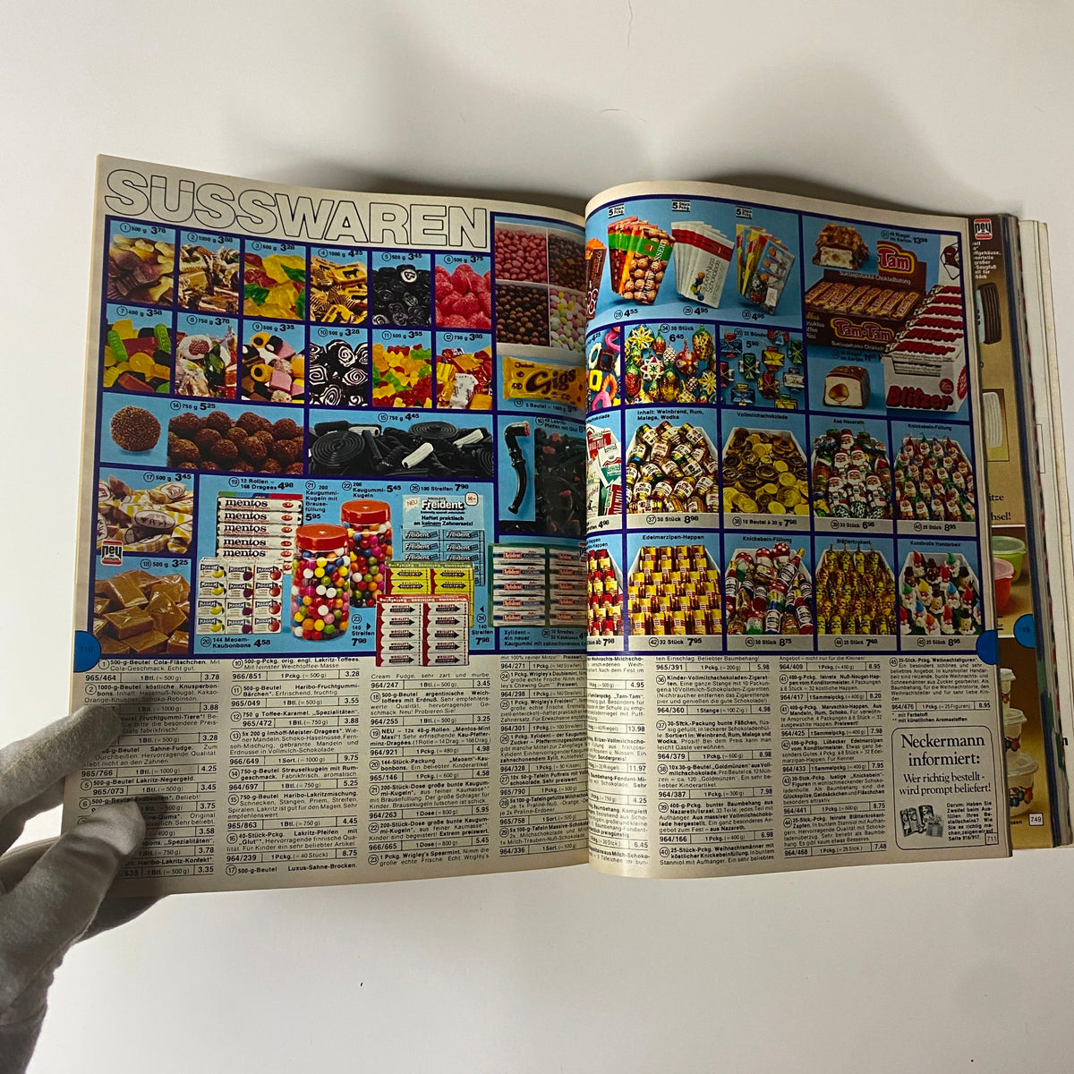 1977-1978 Neckermann Winter Catalog featuring a colorful selection of sweets and confectioneries available in the late 1970s.