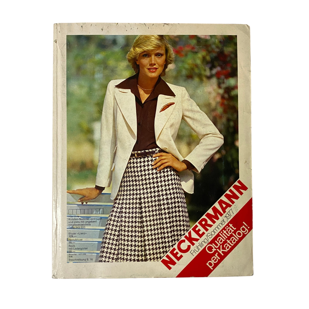 Cover of the 1977 Neckermann Sommer Catalog featuring a stylish blonde model in a blazer and patterned skirt, representing late-1970s German fashion.