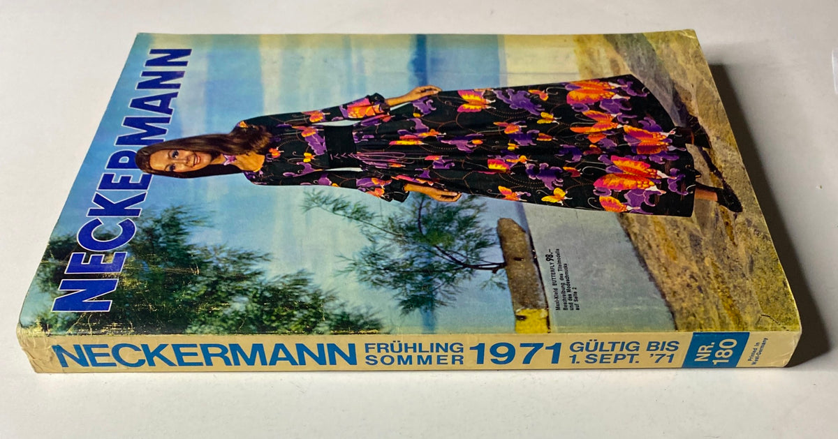 Cover page of the 1971 Neckermann Sommer Catalog featuring a woman in a colorful floral dress against a scenic background.