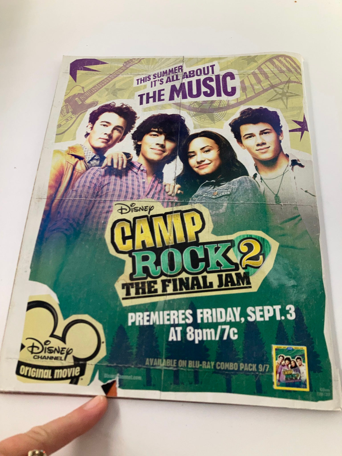 Advertisement for Disney's Camp Rock 2 in J-14 Twi-Hard Magazine September 2010, promoting the film premiere and its cast.