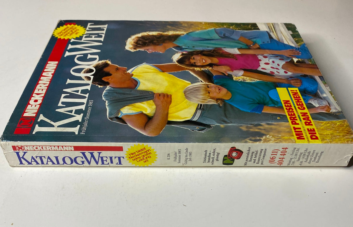 Cover of the 1983 Neckermann Summer Catalog showing a family in colorful summer outfits, reflecting the fashion styles of early 1980s Germany.