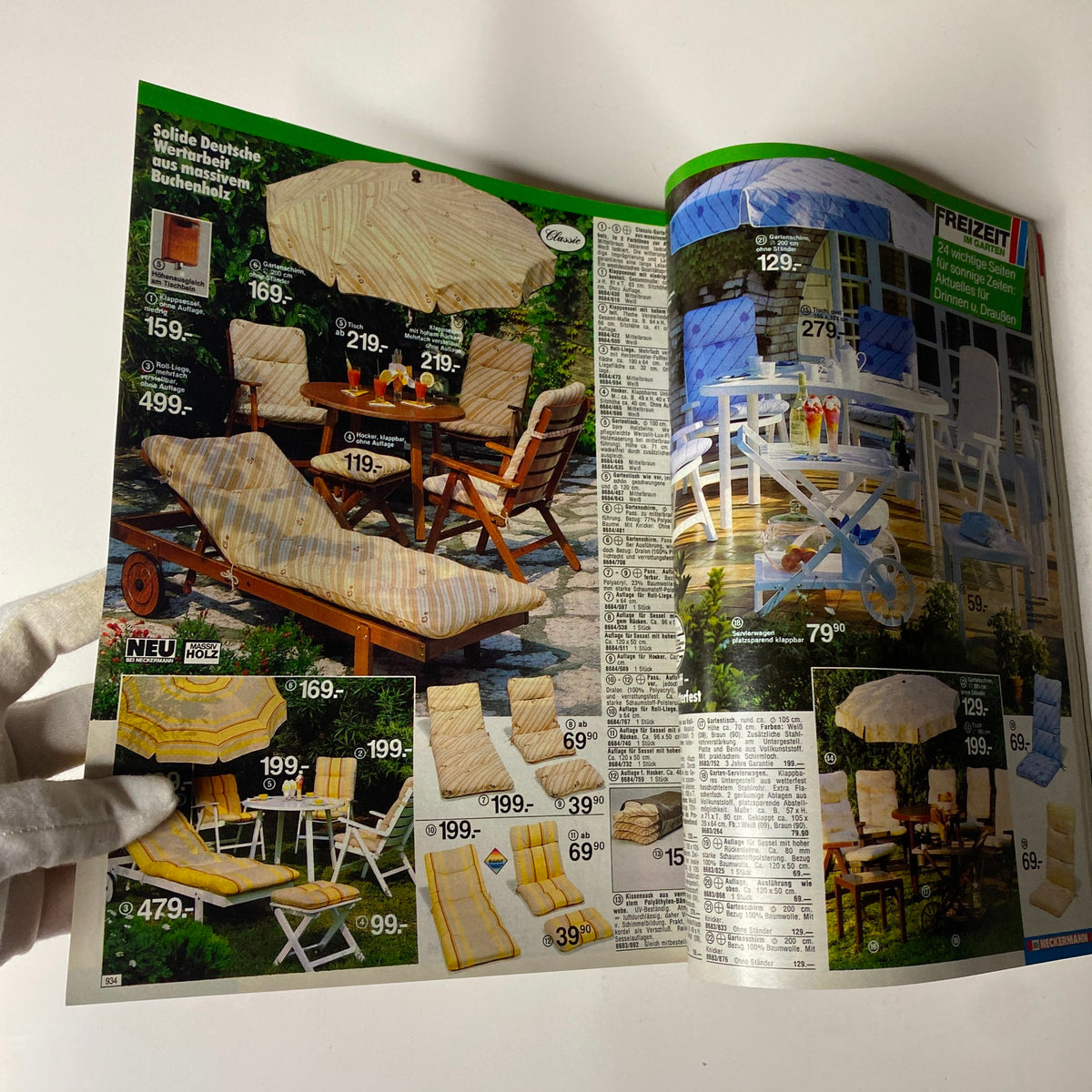 Page from the 1985 Neckermann Summer Catalog featuring outdoor furniture sets, including loungers and tables, emphasizing summer leisure products.