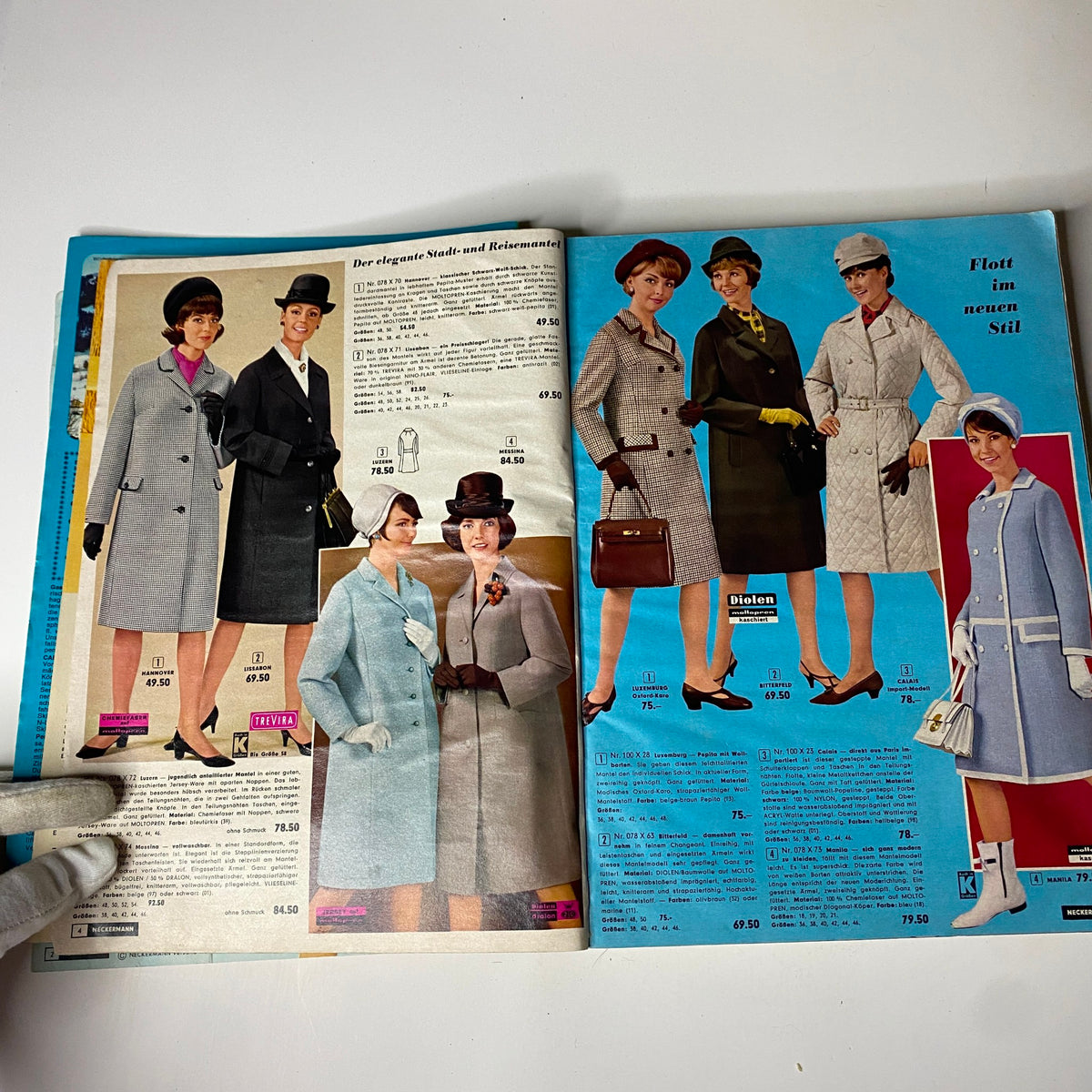 1966 Neckermann Summer Catalog page featuring stylish women's fashion ensembles and accessories, highlighting the fashion of the 1960s.