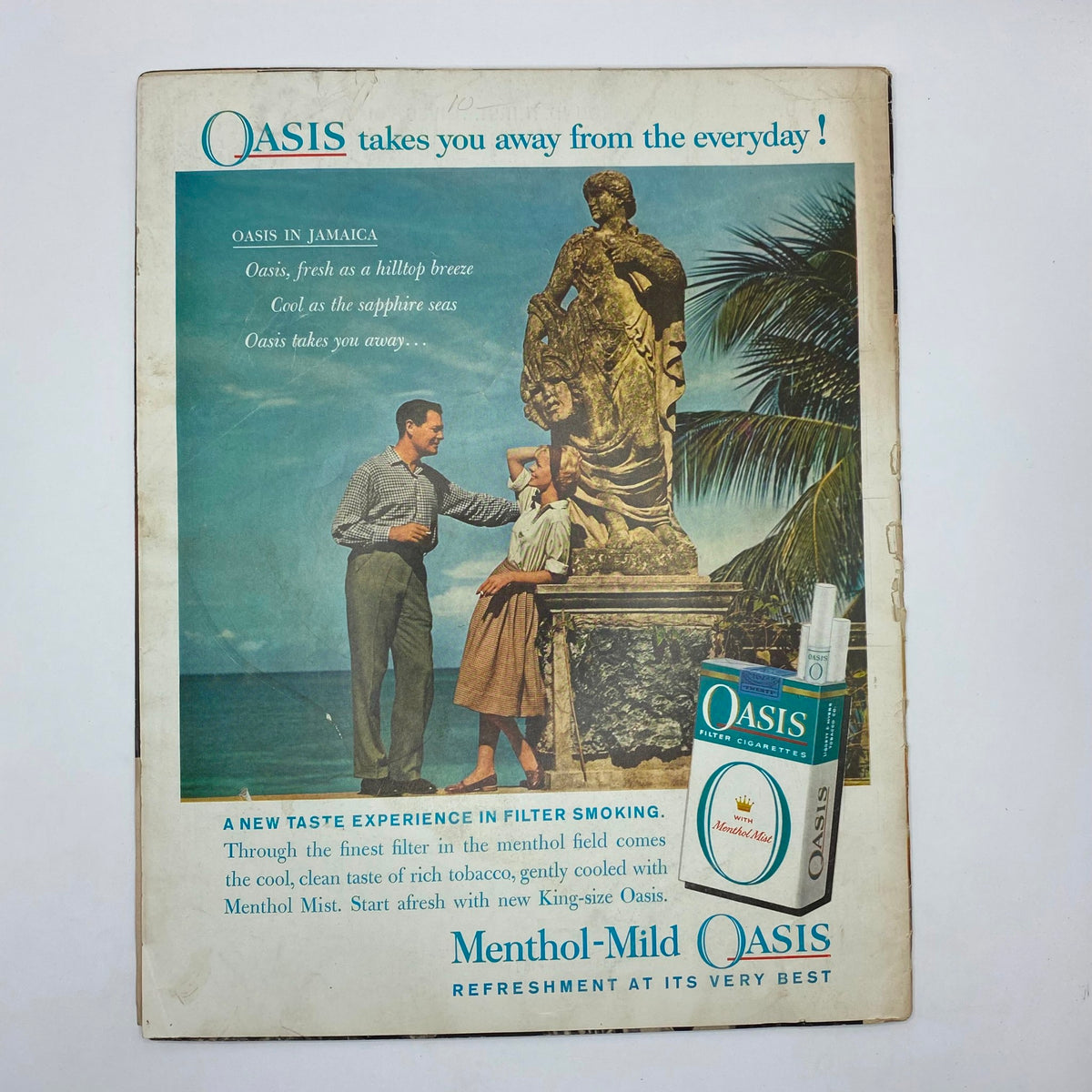 Back cover of Look Magazine February 3 1959, Vol. 23 No. 3 featuring an advertisement for Oasis menthol cigarettes.