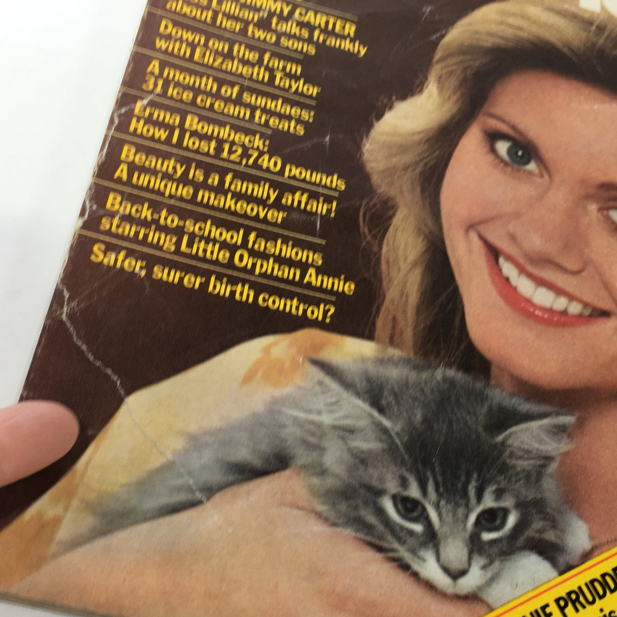 Vintage Journal Magazine: August 1977 - Olivia Newton-John / Erma Bombeck Issue