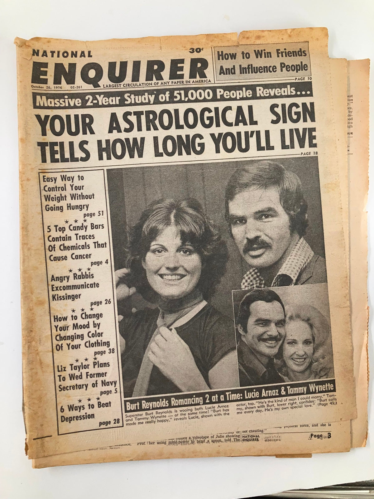 National Enquirer Tabloid October 26 1976 featuring Burt Reynolds, Lucie Arnaz, and Tammy Wynette with a headline on astrological signs and celebrity romance.