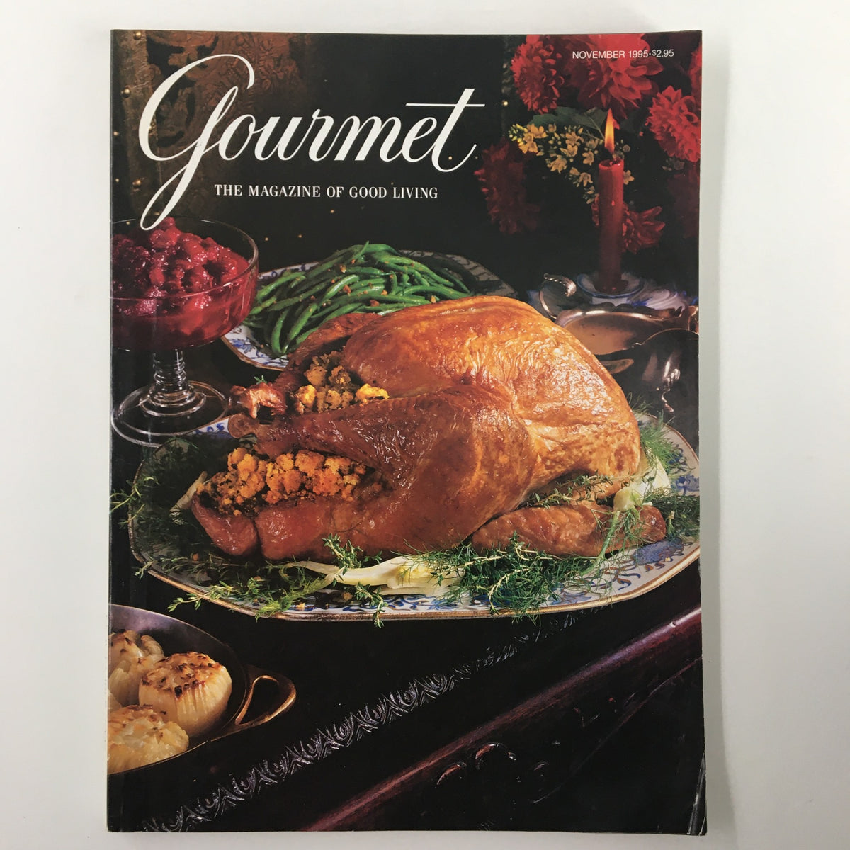 Cover of Gourmet Magazine November 1995 featuring Roast Turkey with Sausage and Fennel, accompanied by green beans and cranberry sauce, beautifully presented on a table setting.