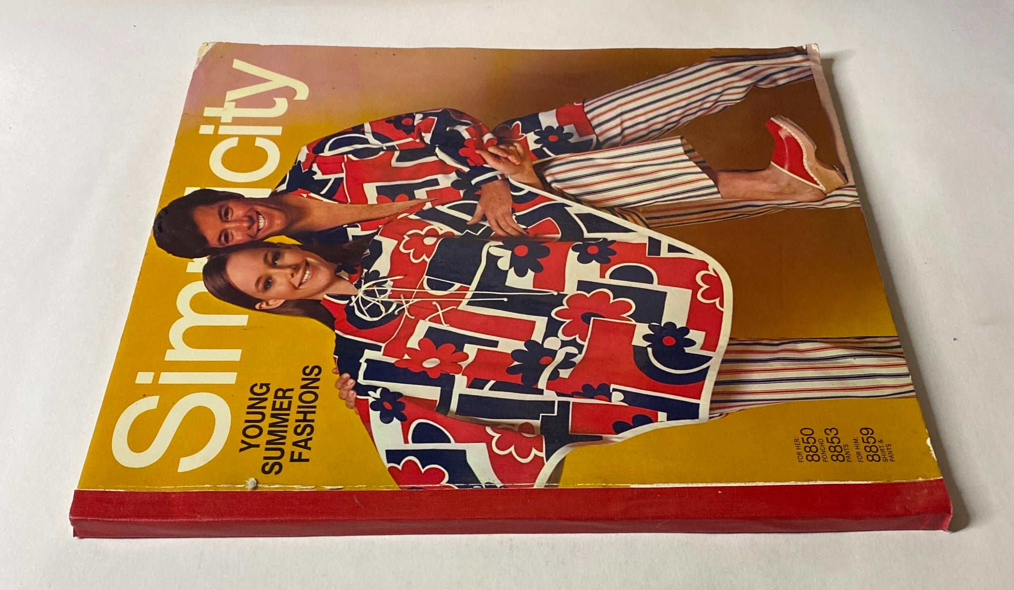 Simplicity 1970 Summer Catalog Vintage Magazine