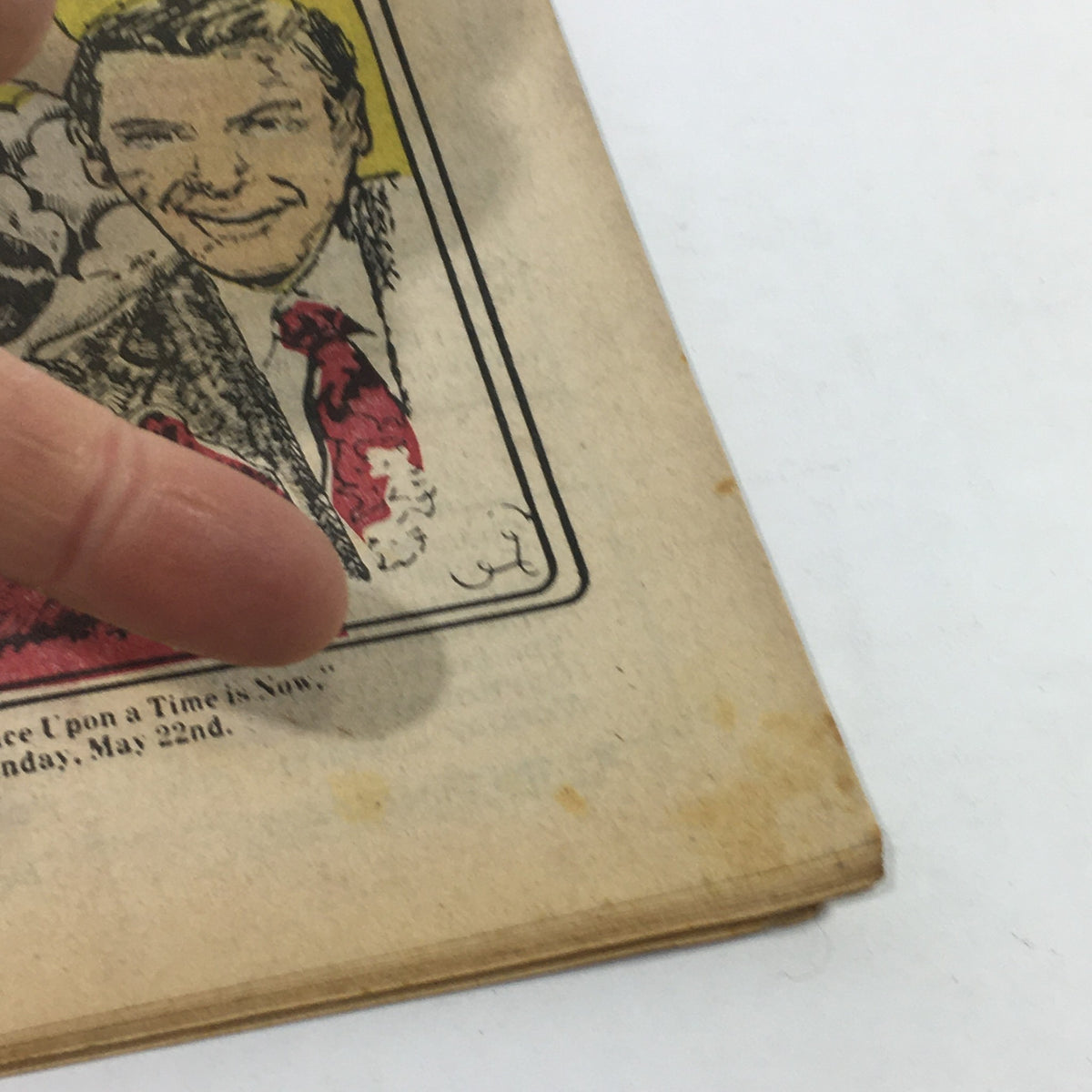 Detail of the VTG TV Dial from The Knickerbocker News, showcasing an illustration of a TV host and the publication date May 21-28, 1977, emphasizing its vintage appeal.