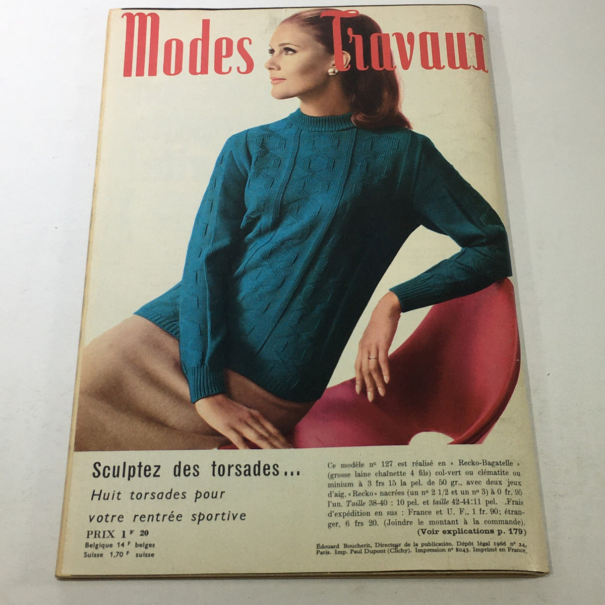 VTG Modes Travaui Catalog from October 1966 featuring the "Soyez Belle" cover, showcasing a stylish model in a turquoise knit sweater, representing classic French fashion.