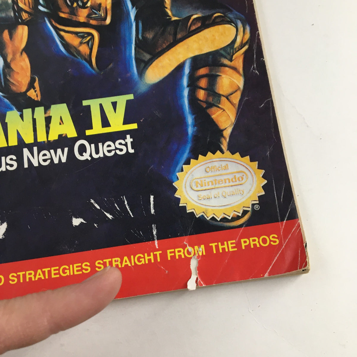 Close-up of the cover of Nintendo Power Magazine January 1992 Vol 32 showcasing the title Super Castlevania IV Simon’s New Quest and the Official Nintendo Seal of Quality.