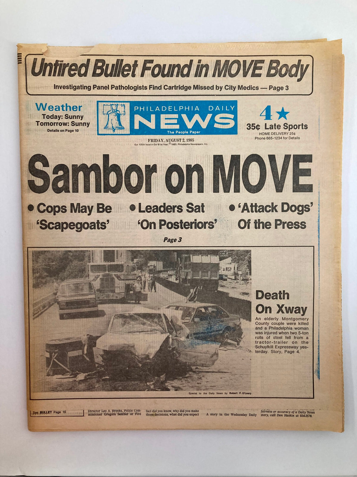 Philadelphia Daily News Tabloid from August 2, 1985, featuring the headline 'Montgomery Couple Killed.' The newspaper includes news about the MOVE organization and a report on an accident, indicating significant local events.