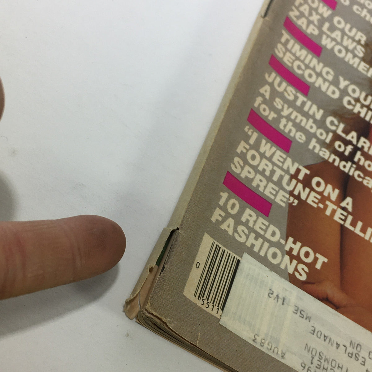 Close-up detail of the spine of VTG Chatelaine Magazine August 1983, showcasing slight wear and original barcode.