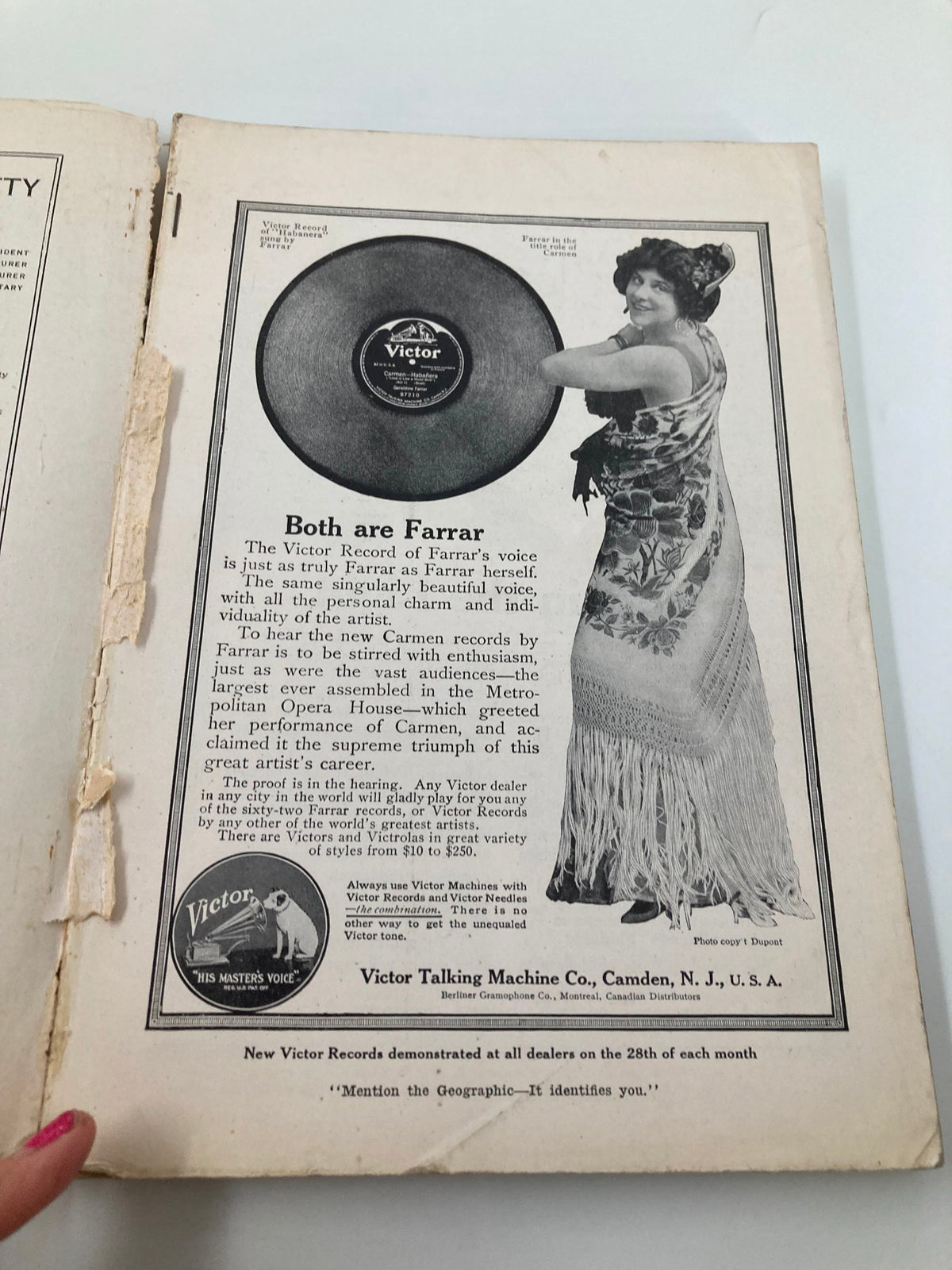 Inside page of VTG The National Geographic Magazine April 1915 featuring an advertisement for Victor Records, illustrating the vintage design of the period.