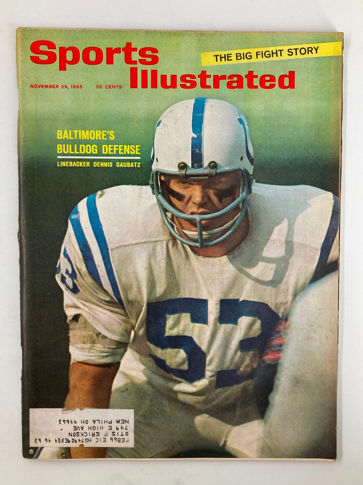 Vintage Sports Illustrated Magazine from November 29, 1965 featuring linebacker Dennis Gaubatz on the cover, showcasing Baltimore's Bulldog Defense.
