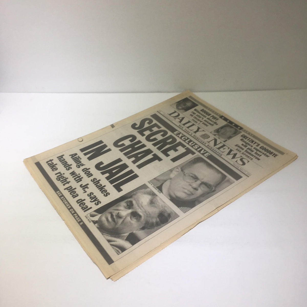 Another angle of the front cover of NY Daily News from April 17, 1999, with emphasis on the 'Secret Chat in Jail' headline.