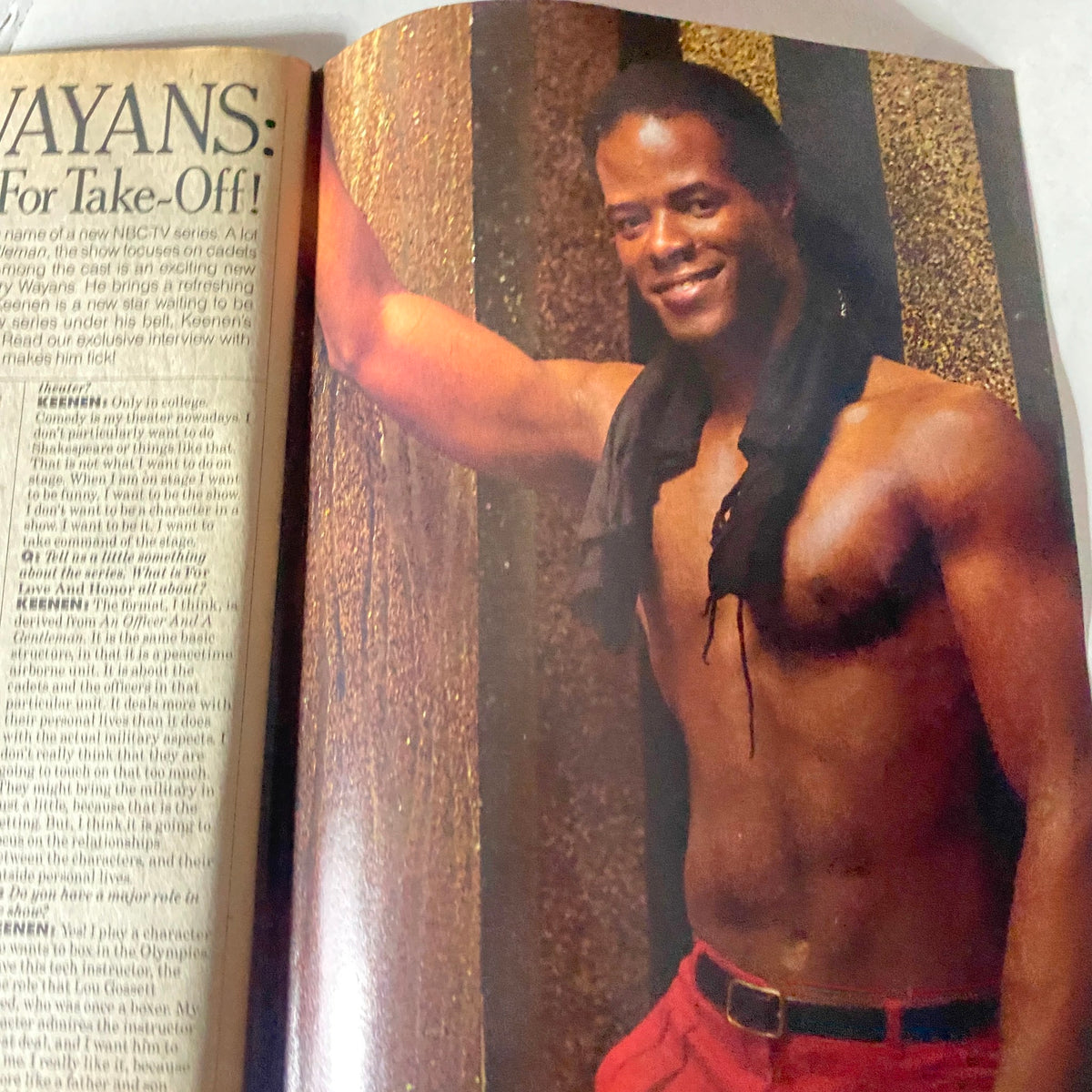 Keenan Ivory Wayans posing confidently, featured in the VTG Right On Magazine December 1983 Vol 14 No. 3, representing talents in entertainment during the 1980s.