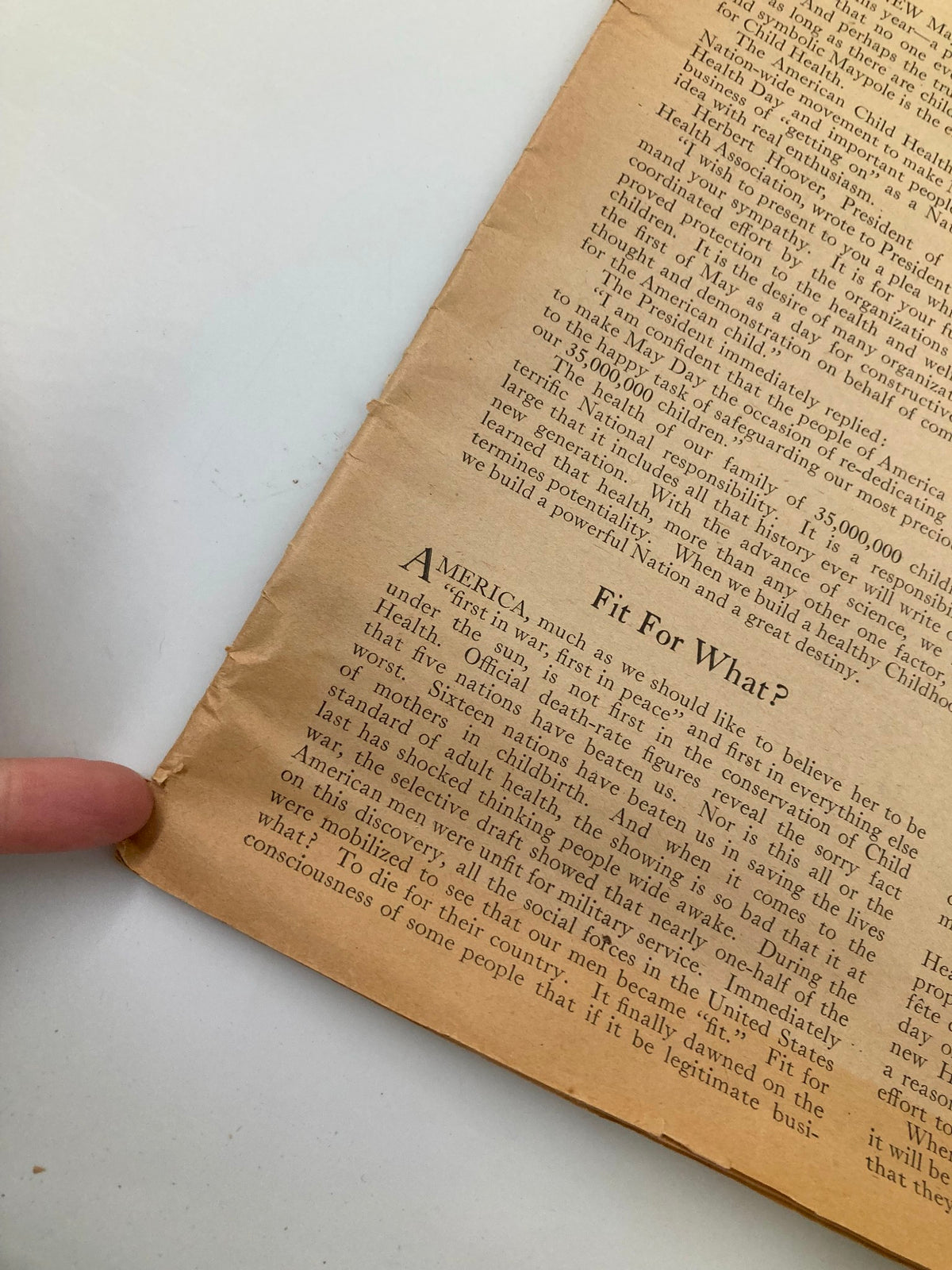 Close-up view of an article page from VTG The Farmer's Wife Magazine May 1925, highlighting text about children's health and well-being.