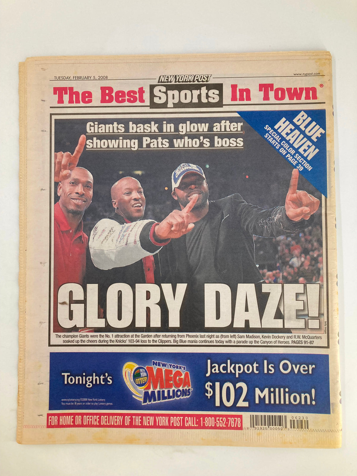 New York Post newspaper from February 5, 2008, titled 'GLORY DAZE!', showcasing Giants players celebrating after defeating the Patriots, featuring Sam Madison, Kevin Dockery, and McQuarters.