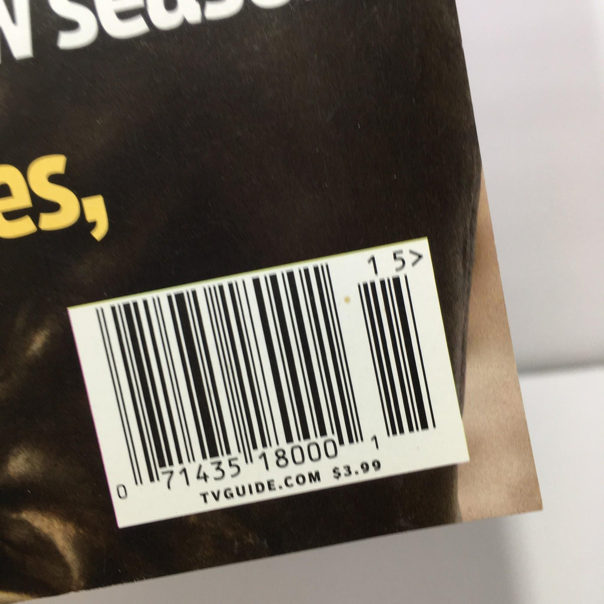 Barcode from TV Guide April 7-20 2014 Double Issue Game Of Thrones Kit Harington Cover, showcasing retail details.
