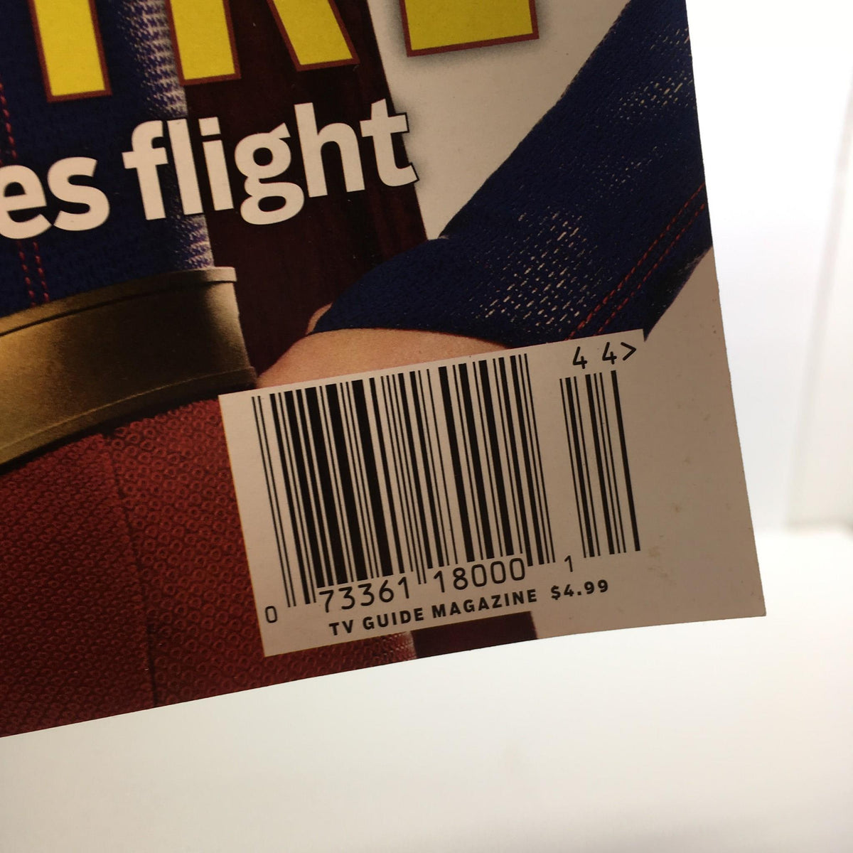 Barcode on TV Guide Oct 26-Nov 8 2015 Double Issue showcasing Supergirl Melissa Benoist.