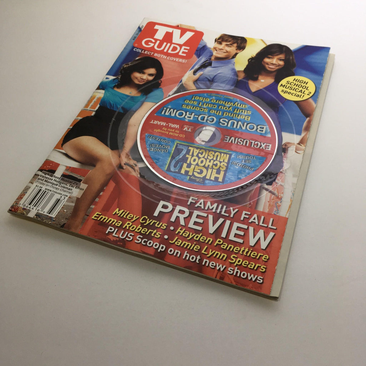 Alternate view of the TV Guide cover from Aug 13-19 2007, showcasing High School Musical 2 with featured stars and promotional content.