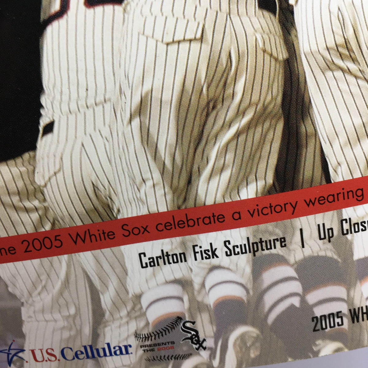 2005 Chicago White Sox edition 14 volume 4 Magazine cover featuring a Carlton Fisk sculpture, capturing the team's celebration of victory.