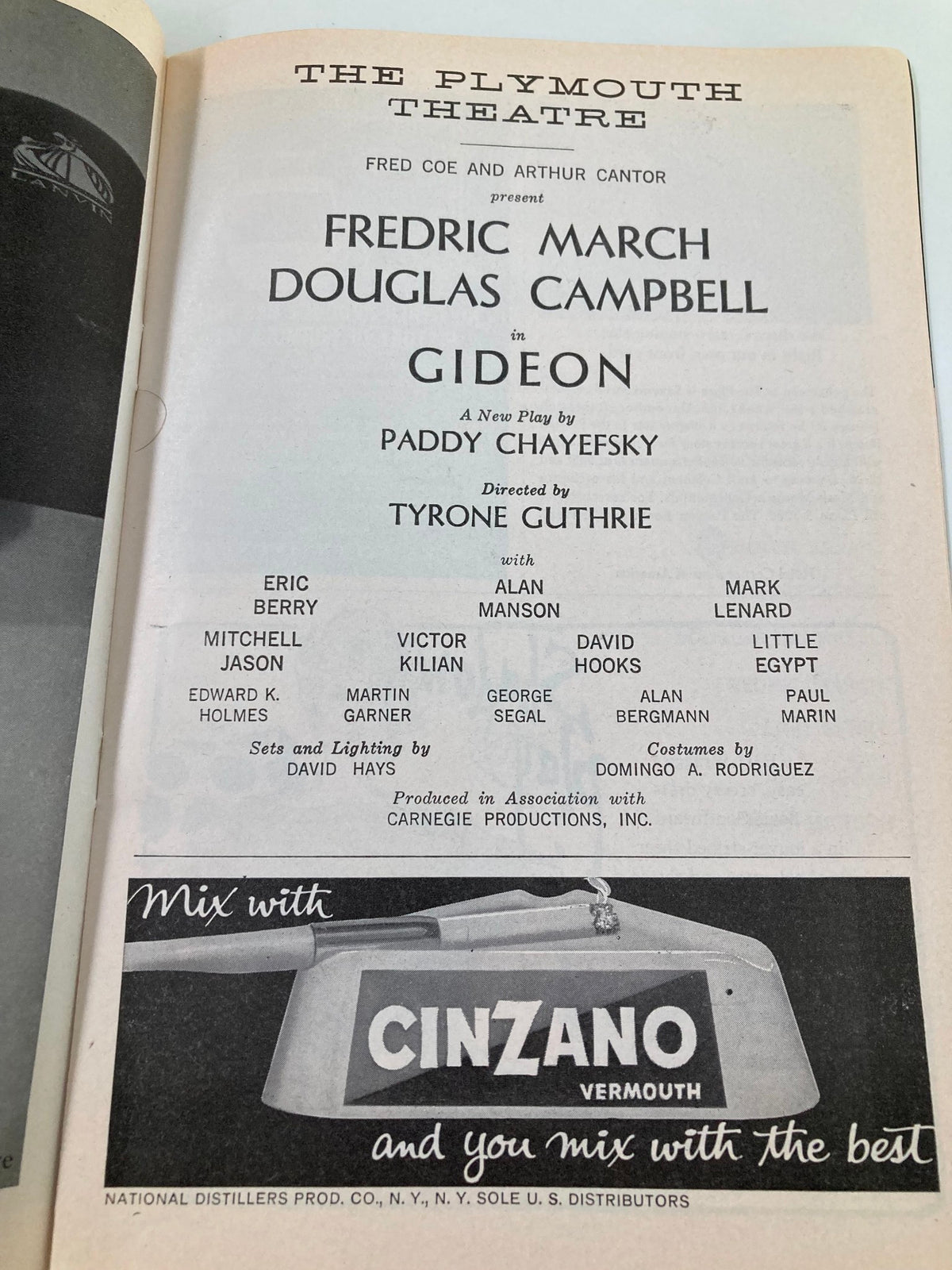1962 Playbill from The Plymouth Theatre featuring Fredric March and Douglas Campbell in Gideon, listing cast and production details.
