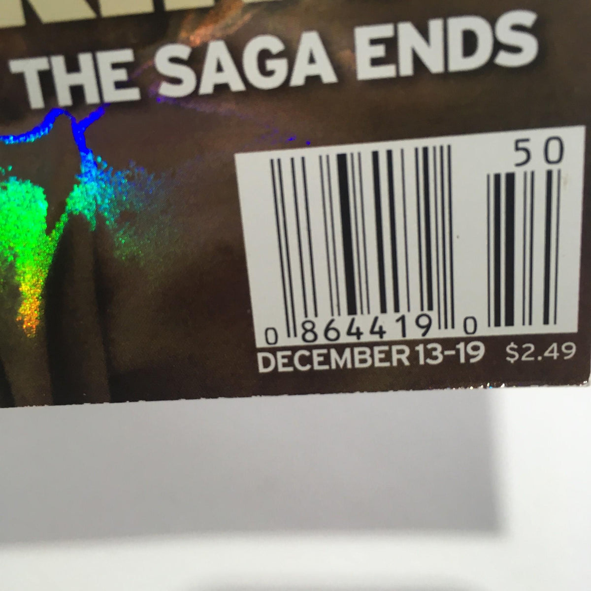Close-up of the barcode and pricing on the TV Guide Dec 13-19, 2003 issue featuring 'Lord of the Rings: The Saga Ends'.