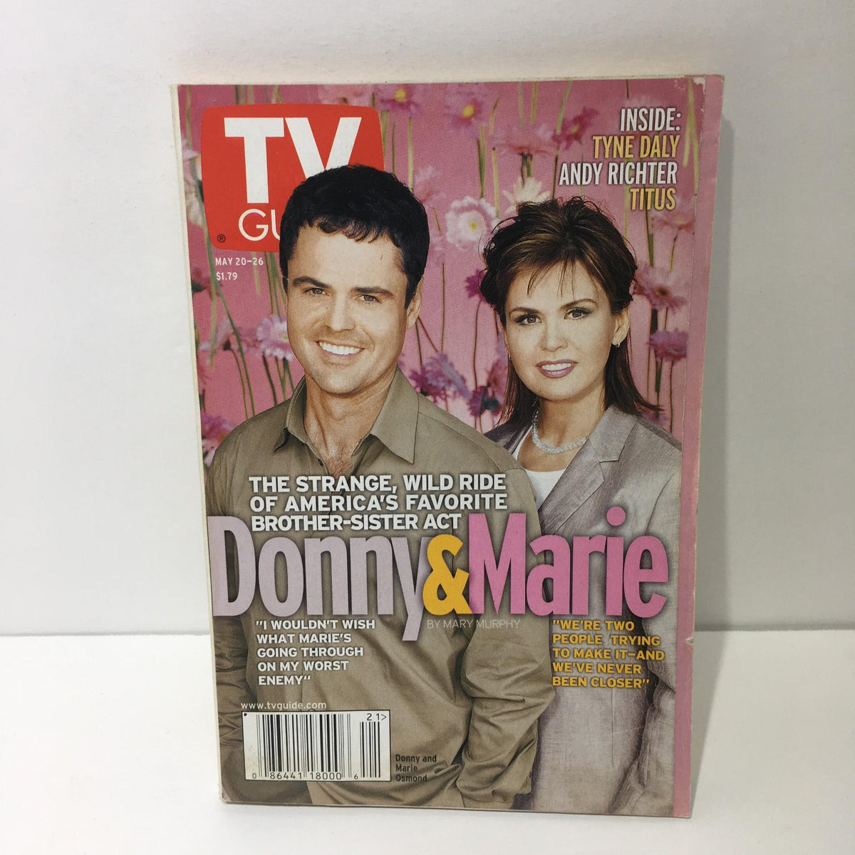 TV Guide cover dated May 20-26, 2000 featuring Donny and Marie Osmond, showcasing their portraits and article highlights about their relationship.