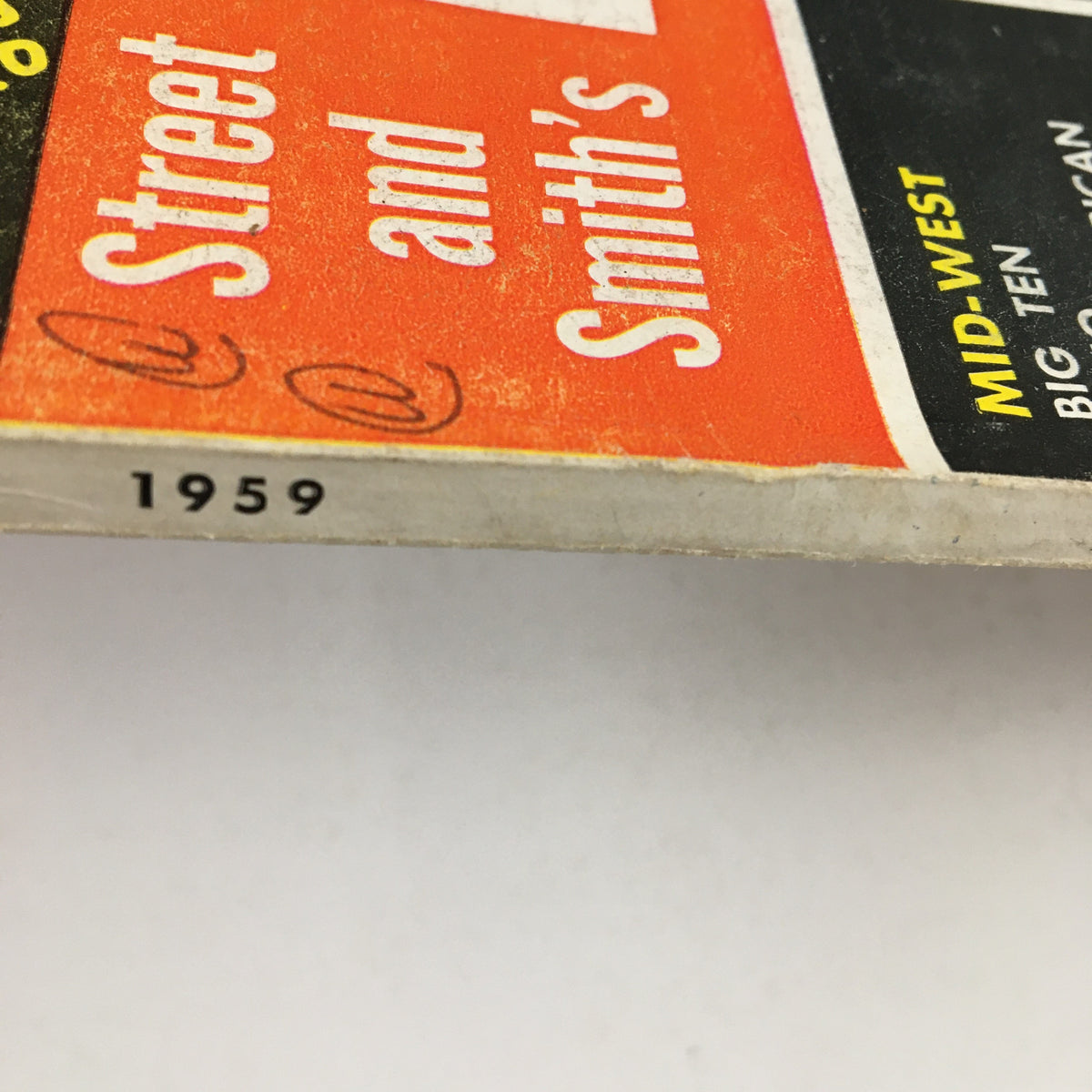 Street & Smith's Football 1959 Yearbook cover featuring the title and year, showcasing its vintage design and historical significance.