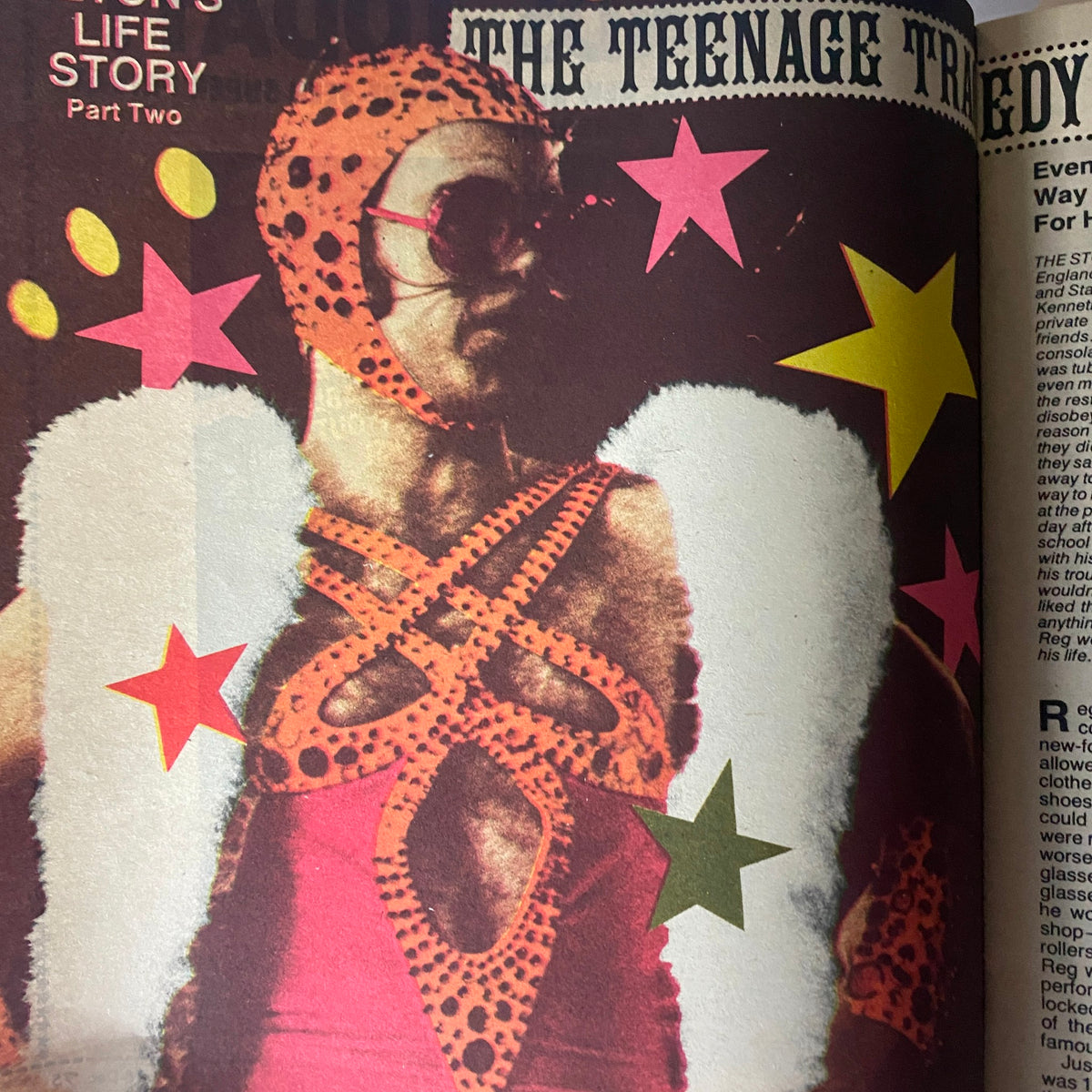 Vintage 16 Magazine December 1975 Vol 17 No. 6 Elton John w Poster No Label
