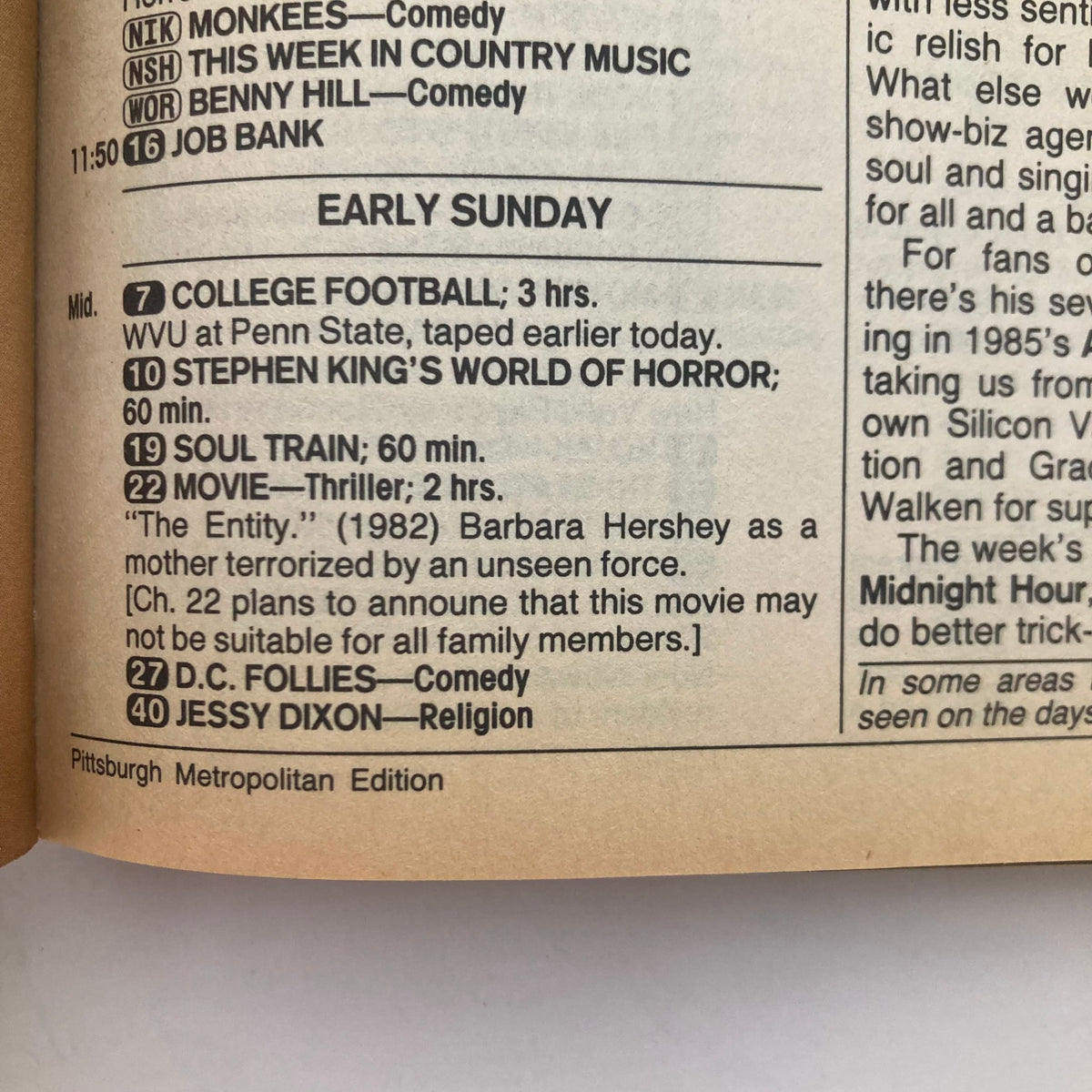TV Guide Magazine October 31 1987 featuring TV schedule listings, including College Football, Stephen King's World of Horror, and movie details from Pittsburgh Metro Edition.