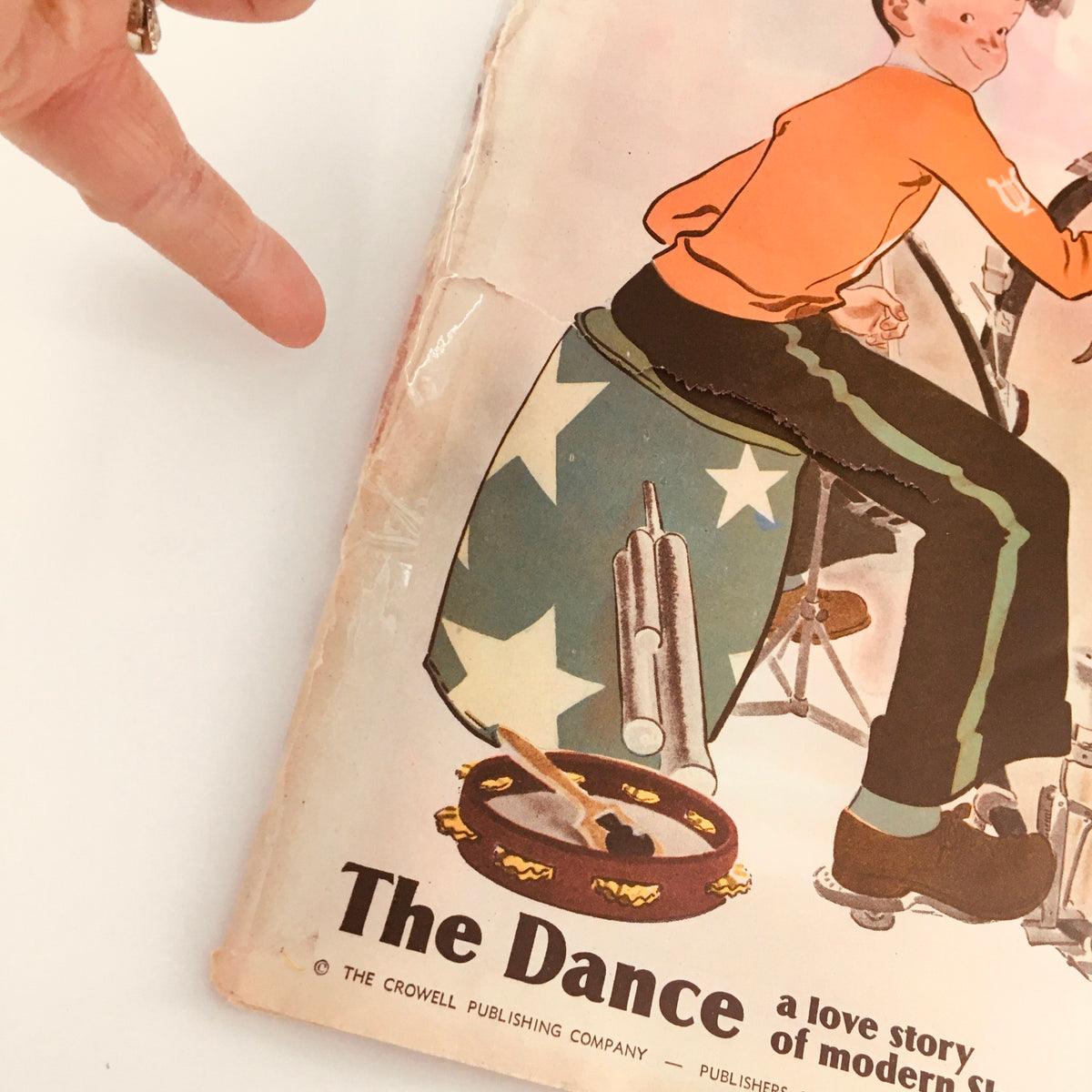 Vintage 1935 Collier's Magazine cover featuring 'The Dance Shanghai Love Story' by Pearl Buck, showcasing a colorful illustration of a character in a dramatic pose. Ideal for collectors of historical literature.