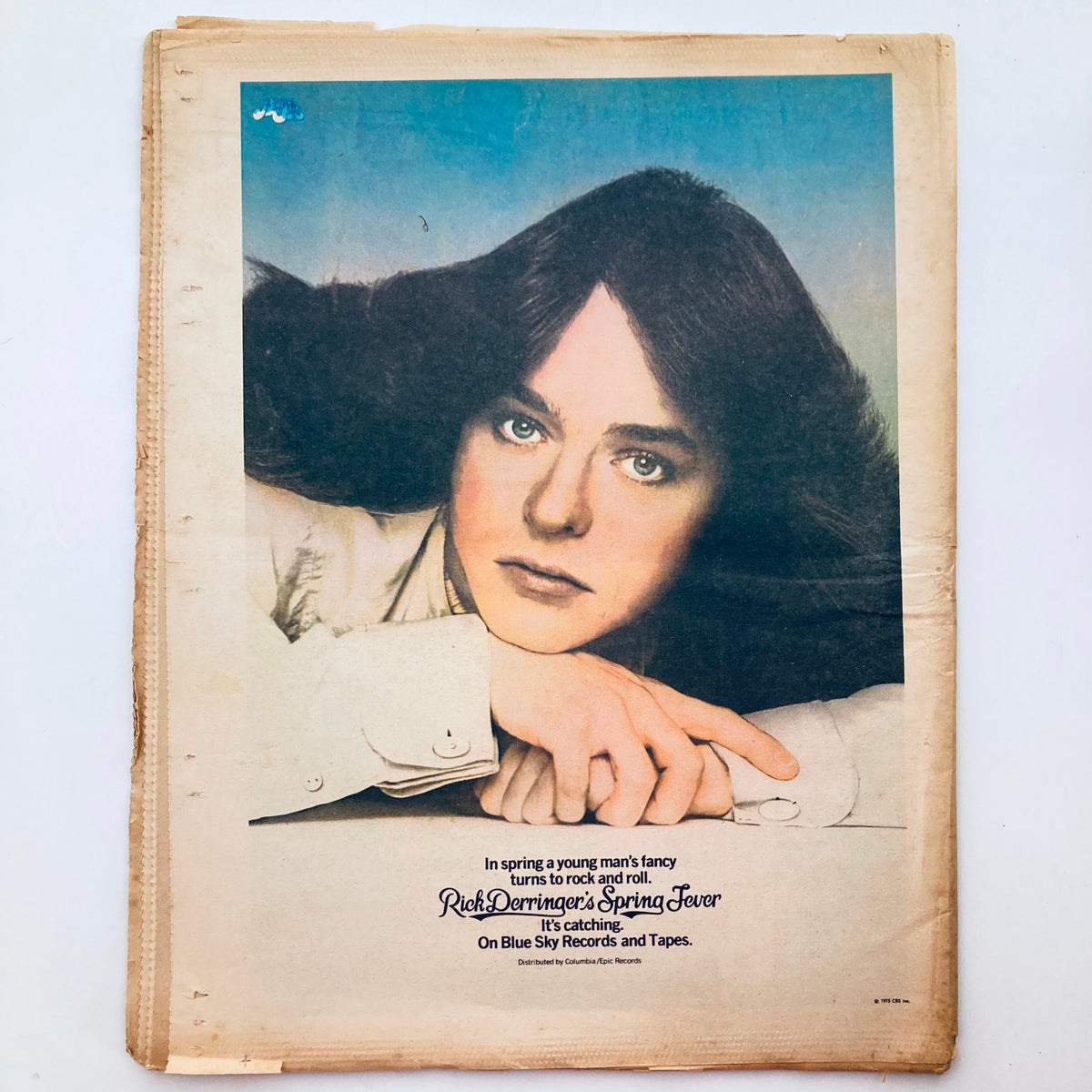 Cover art from the June 5, 1975 issue of Rolling Stone Magazine Issue 188 showcasing a portrait of Phoebe Snow, emphasizing the captivating and artistic nature of this vintage magazine.