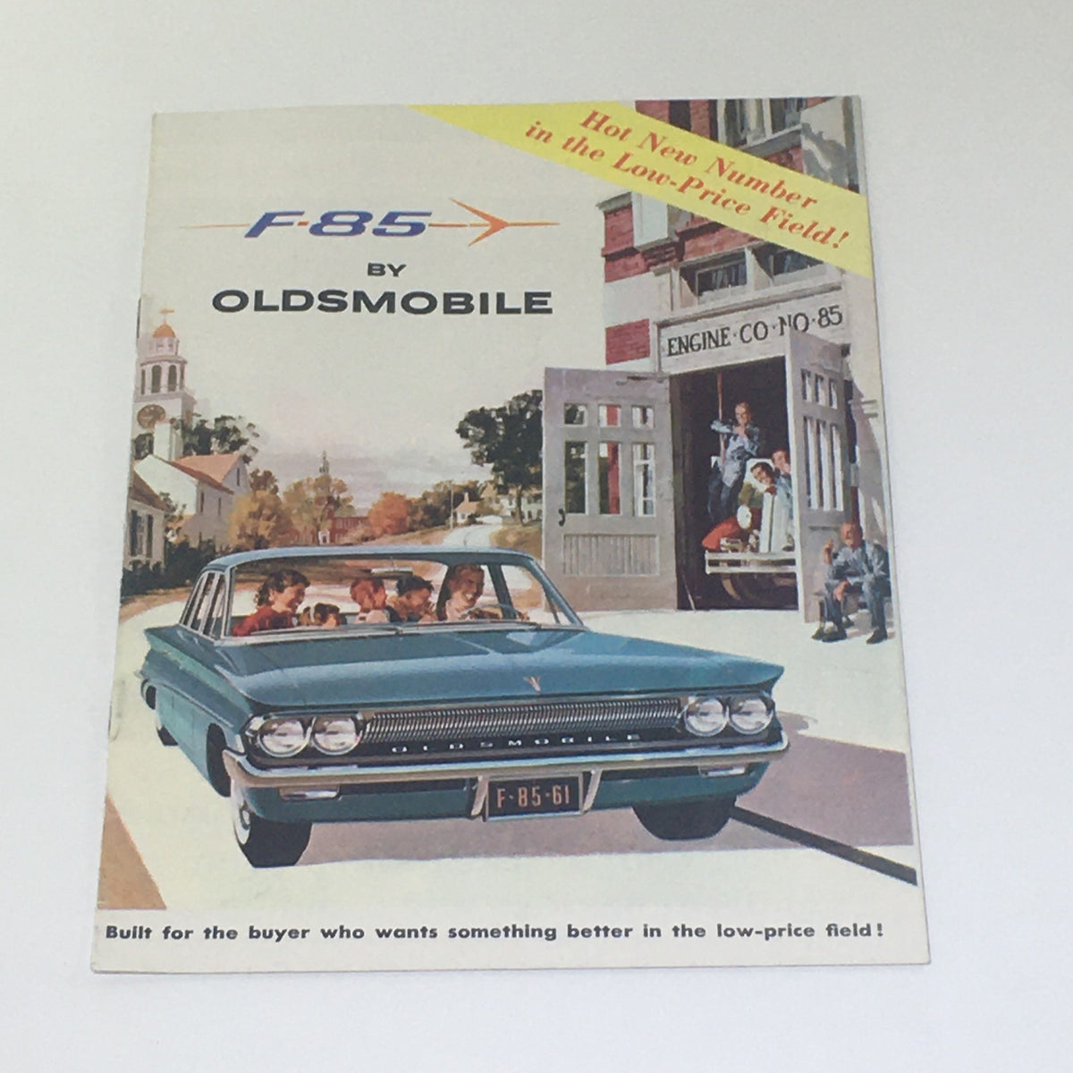Vintage 1961 De Luxe F85 by Oldsmobile brochure showcasing the car and early 1960s automotive design, perfect for collectors and enthusiasts.