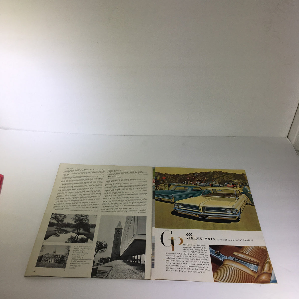 Additional pages from the Vintage 1962 Pontiac Review America’s #1 Road Car Bonneville-Safari Car Catalog featuring images of unique Pontiac cars and architectural scenes.