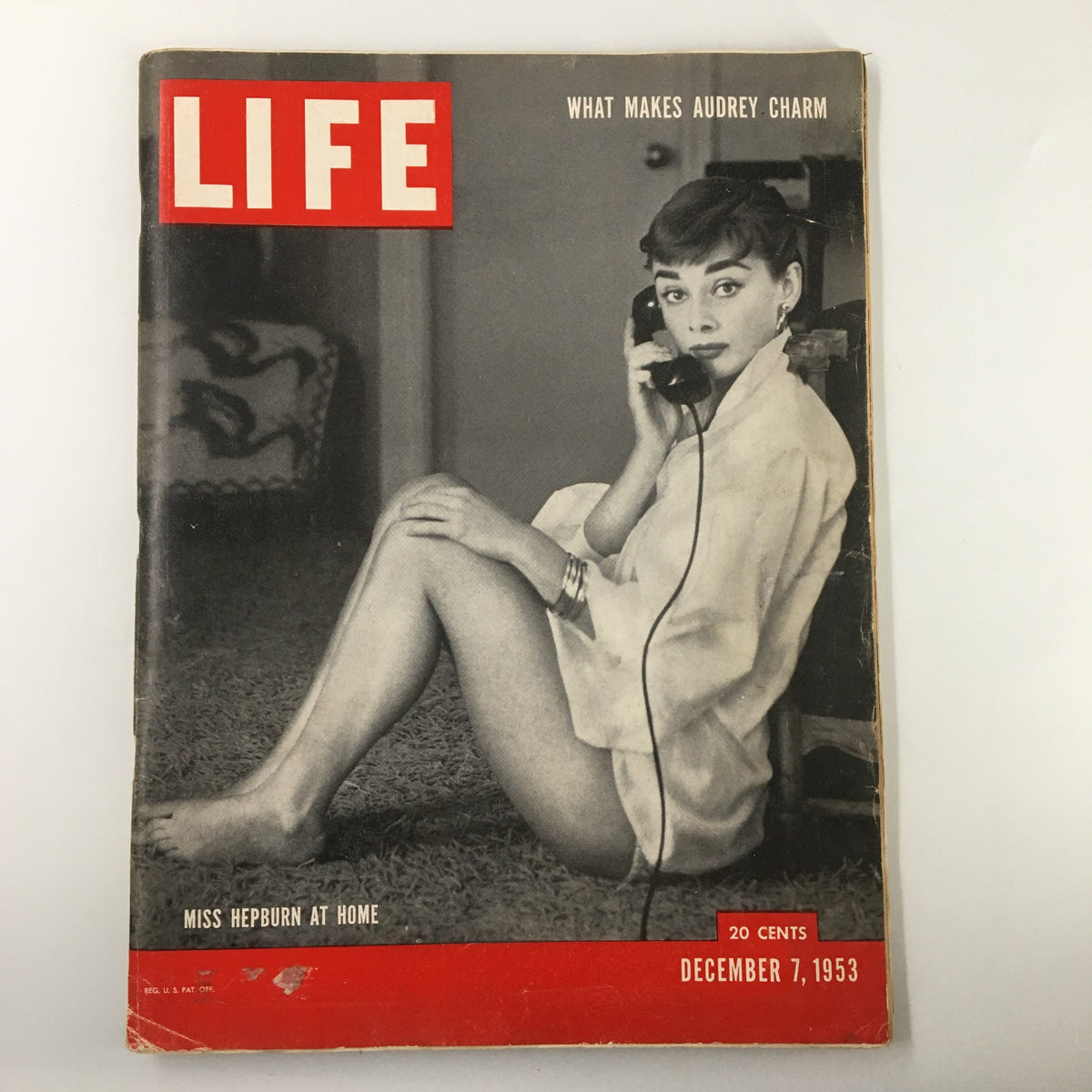 Life Magazine December 7 1953 Miss Audrey Hepburn at Home