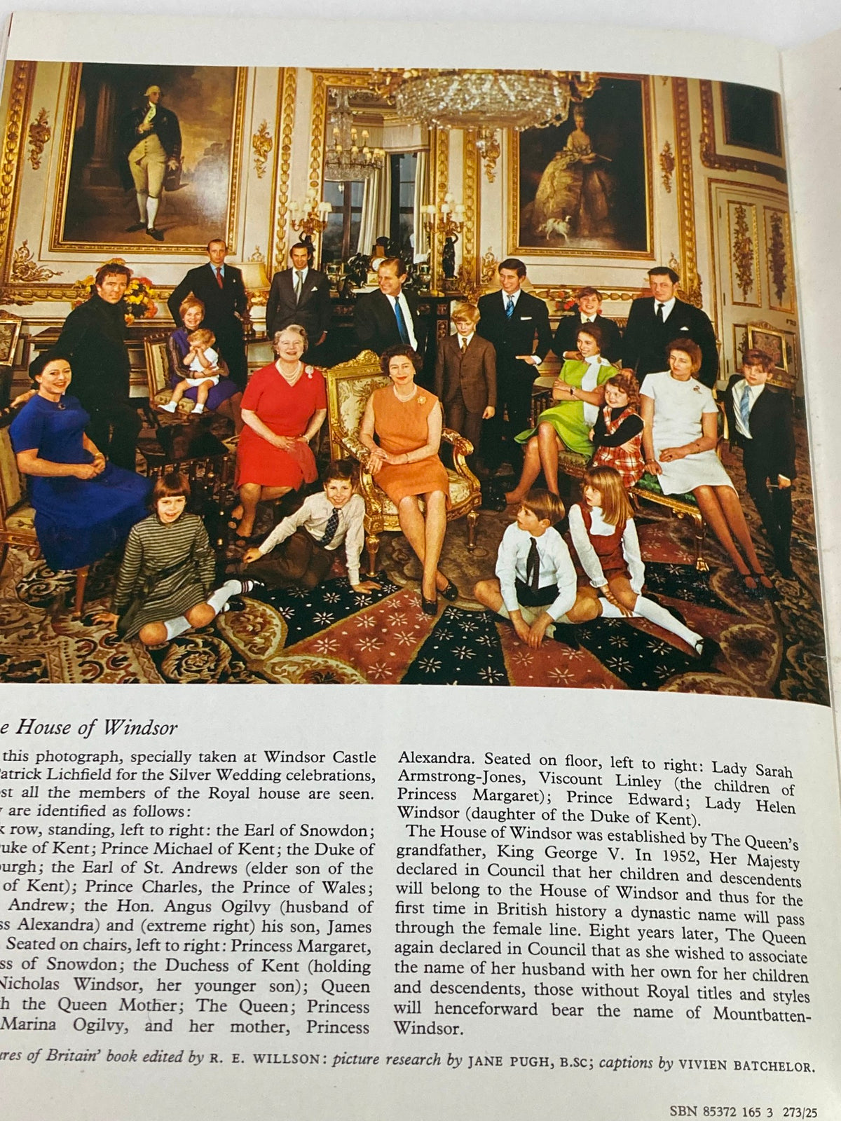 VTG Royal Family Souvenir 1973 Picture Book featuring the House of Windsor family portrait at Windsor Castle, showcasing Queen Elizabeth II, Prince Phillip, and other royal members.