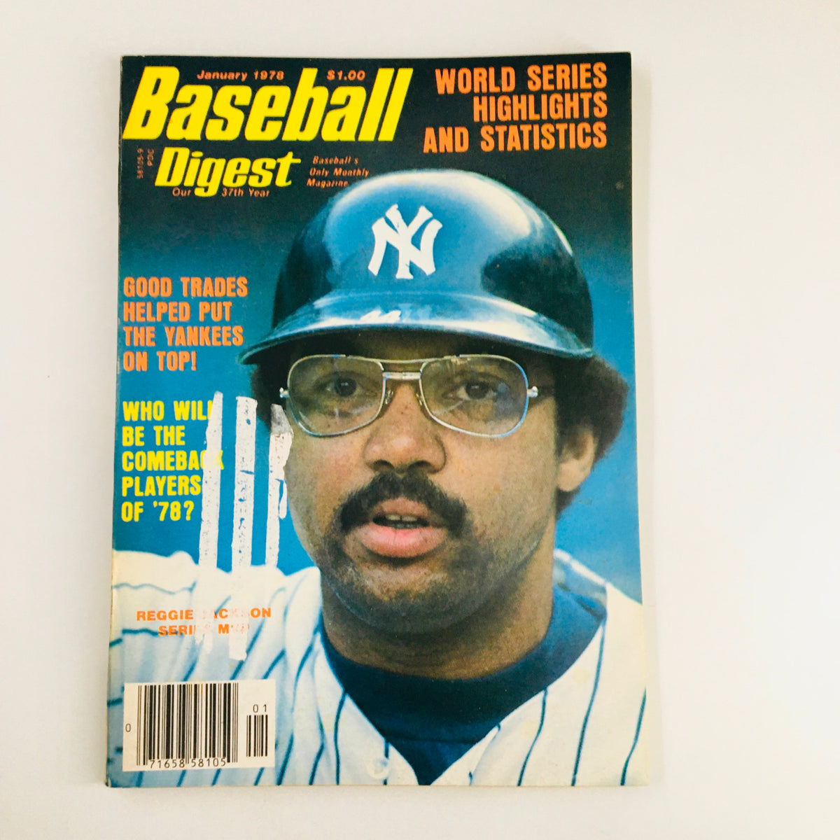 Cover of VTG Baseball Digest Magazine January 1978 featuring Reggie Jackson of New York Yankees, showcasing headlines and a portrait of Reggie Jackson in a Yankees helmet.
