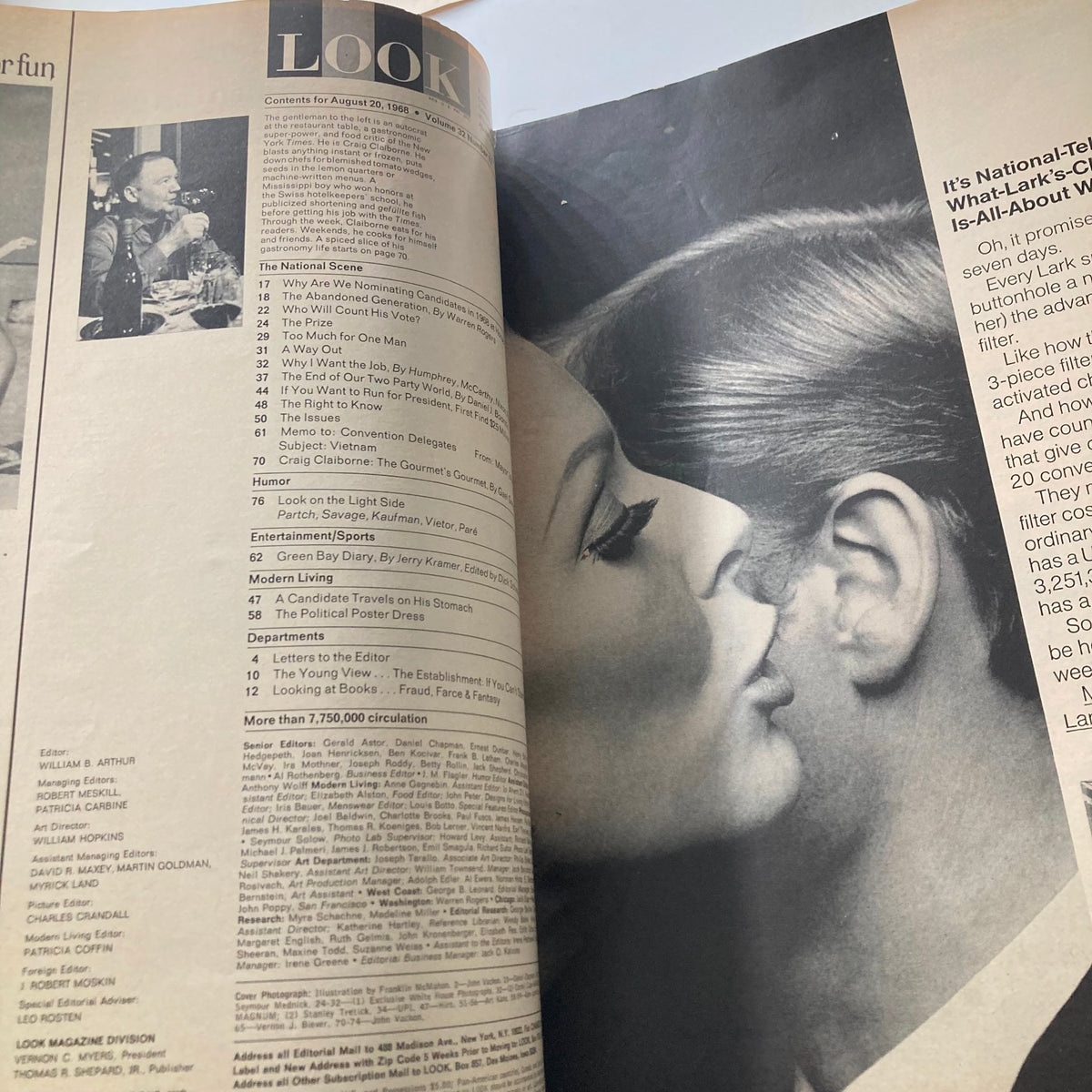 Interior page of VTG Look Magazine August 20 1968 showcasing the table of contents with articles related to politics and culture, including 'Green Bay Diary' by Jerry Kramer.