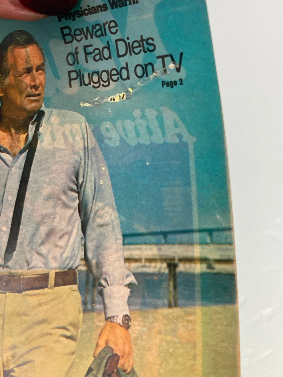 Close-up of TV Guide Magazine January 11 1975 #1137 cover highlighting the title and subtitle about fad diets plugged on TV with David Janssen's image.