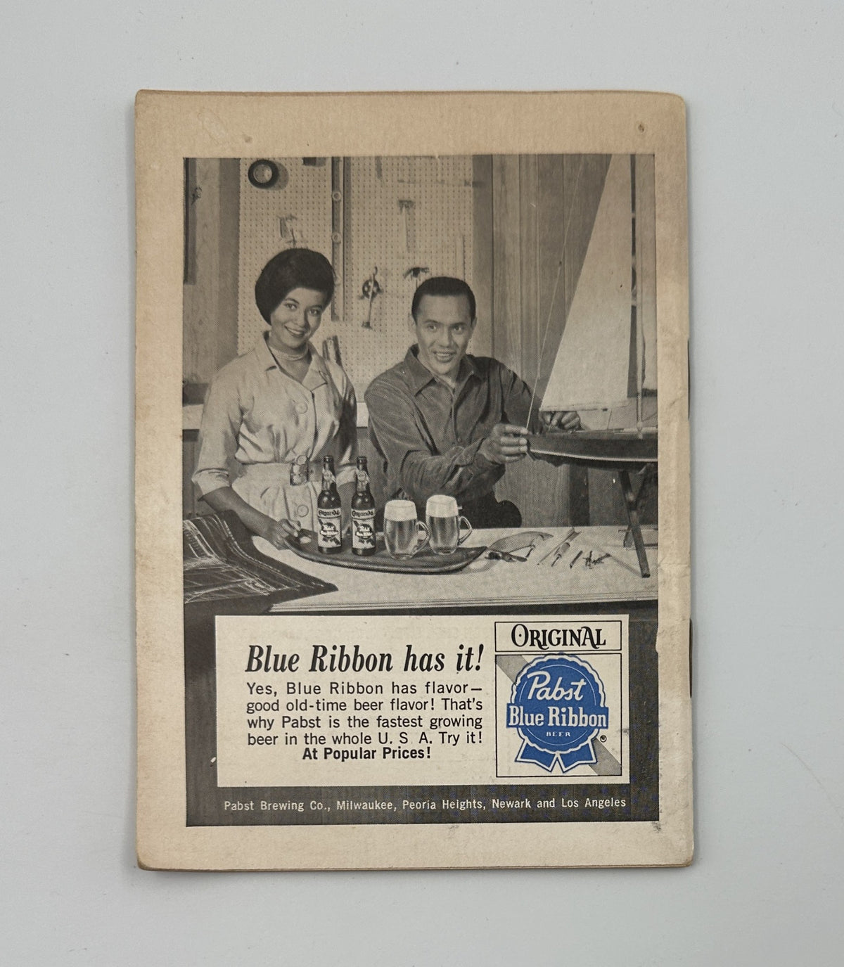 Jet Magazine August 19, 1965 showcasing an advertisement for Pabst Blue Ribbon beer, emphasizing its popularity and flavor, reflecting the culture of the 1960s.