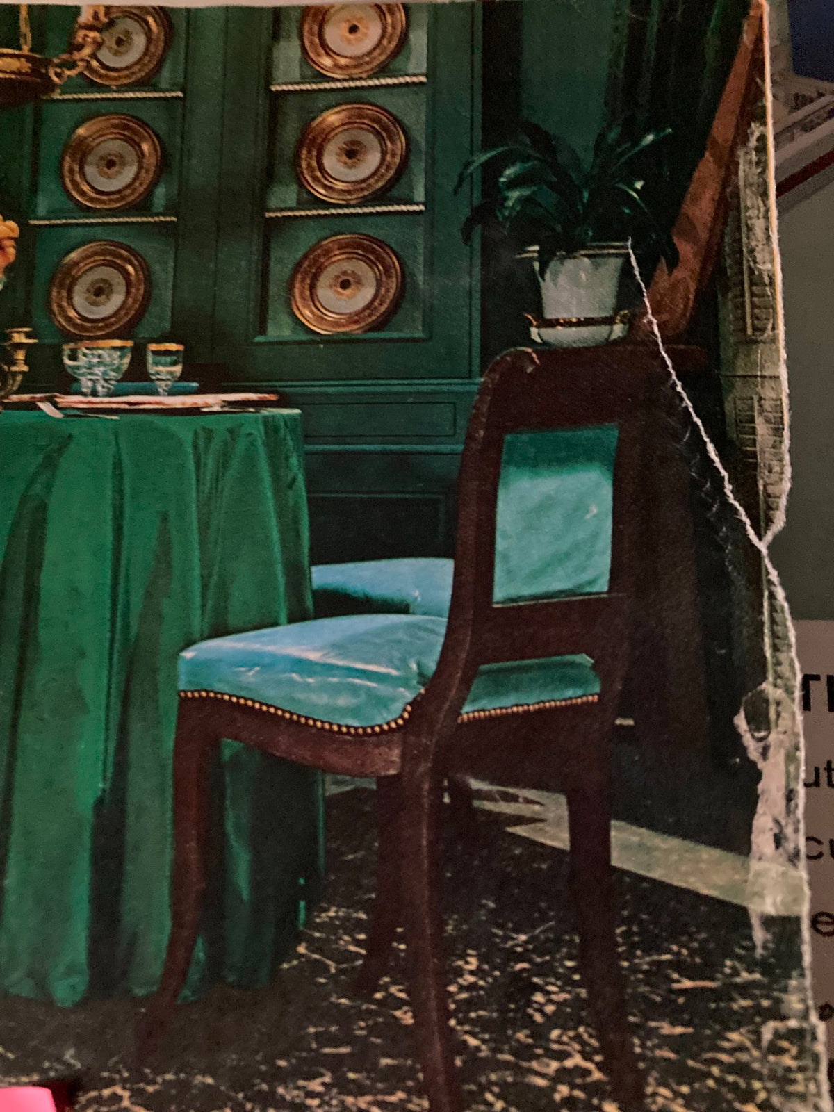 Cover of The Saturday Evening Post from November 19, 1960, depicting an elegantly set dining space, in connection with the theme of a visit with Robert Frost.