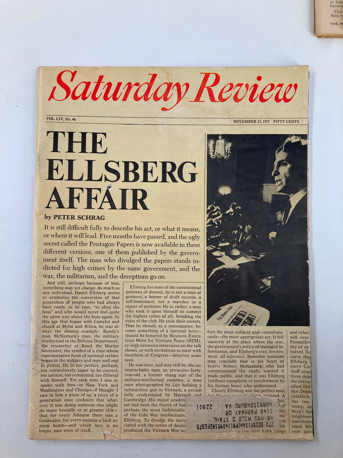 Cover of VTG Saturday Review Magazine from November 13, 1971, featuring the article 'The Ellsberg Affair' by Peter Schrag, showcasing significant historical context related to the Pentagon Papers and the Vietnam War.
