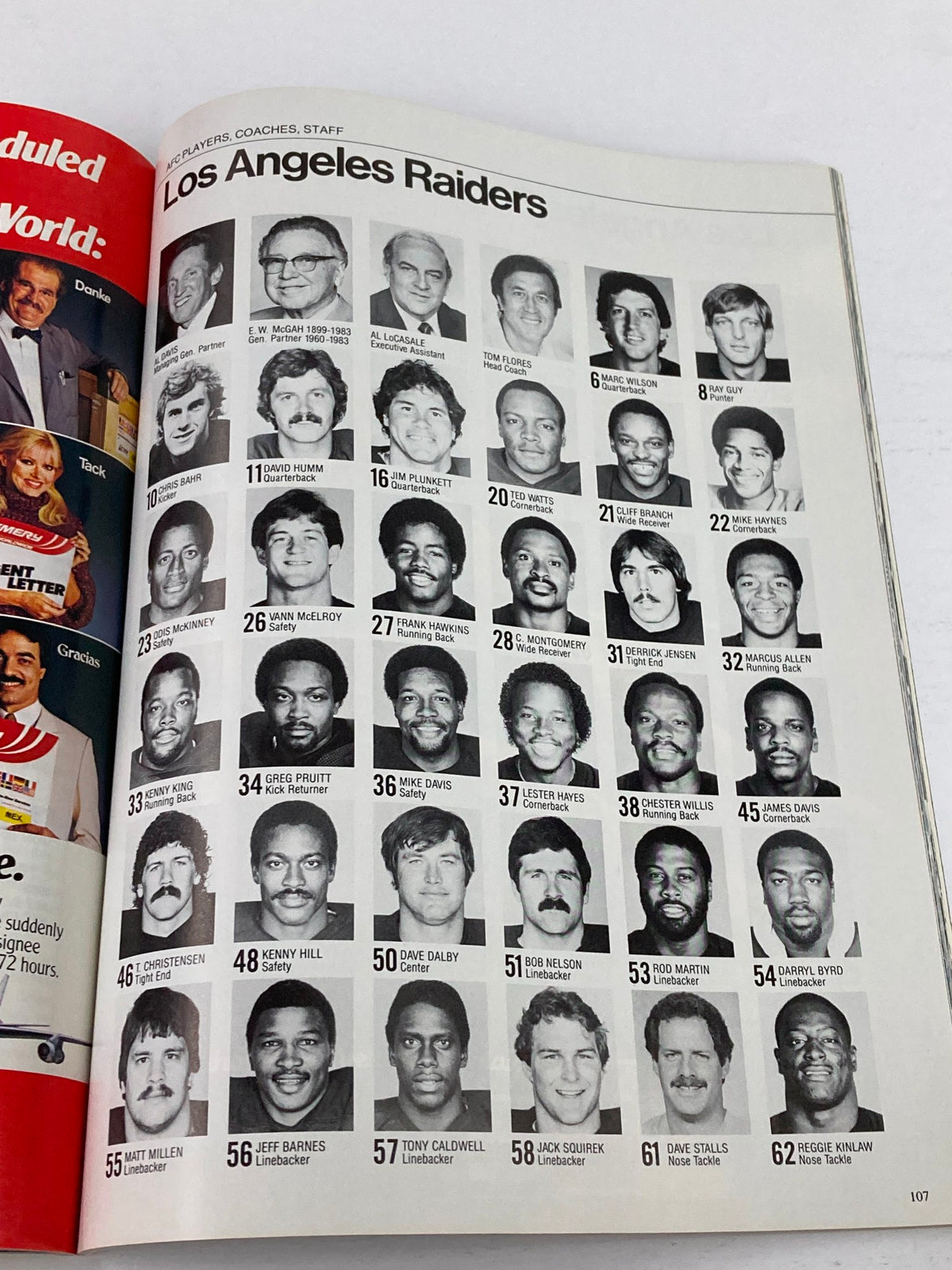 Los Angeles Raiders team photo including players and coaches from the 1984 NFL Super Bowl XVIII Magazine, AFC vs NFC matchup for the Vince Lombardi Trophy.