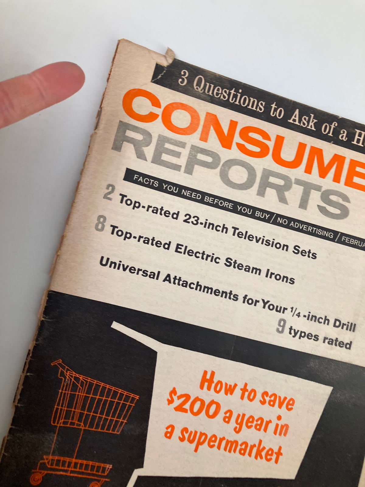 Cover of VTG Consumer Reports Magazine February 1961 featuring articles on top-rated products including household items and saving tips.