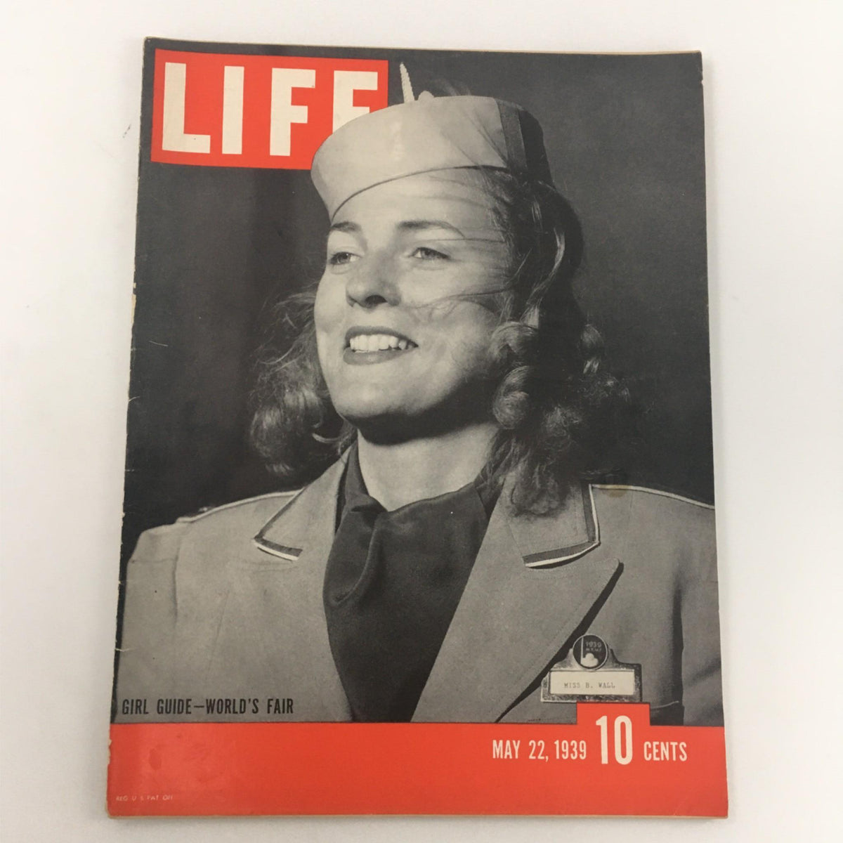 Cover of VTG Life Magazine from May 22, 1939 featuring Barbara Wall, the World's Fair Guide, showcasing her smiling portrait in a stylish uniform with the magazine title.