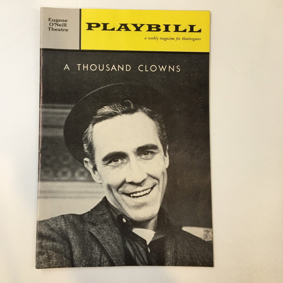 1962 Playbill featuring Jason Robards Jr. in A Thousand Clowns from the Eugene O'Neill Theatre, showcasing vintage Broadway memorabilia.